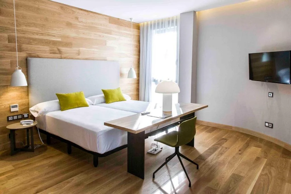 Doppelzimmer mit 1 oder 2 Betten — Zenit San Sebastián