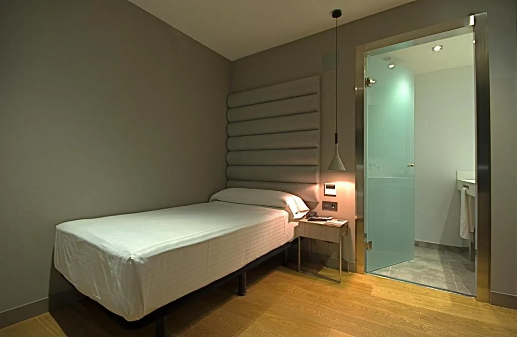 Habitación Individual Económica — Zenit Vigo