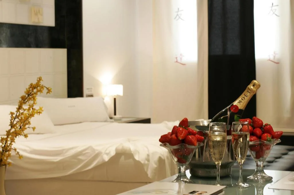 Suite Superior con piscina privada — Zouk Hotel