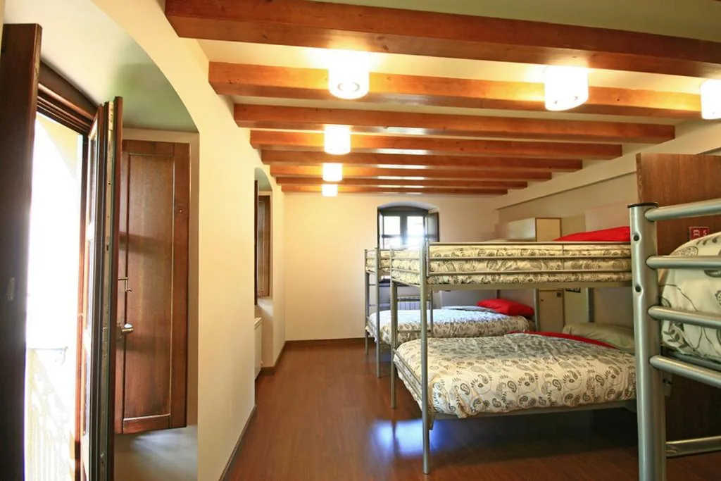 Quarto Familiar — Zubimuxu Aterpea