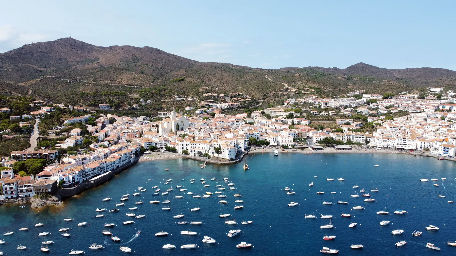 Dónde dormir en Cadaqués: zonas y alojamientos que elegimos