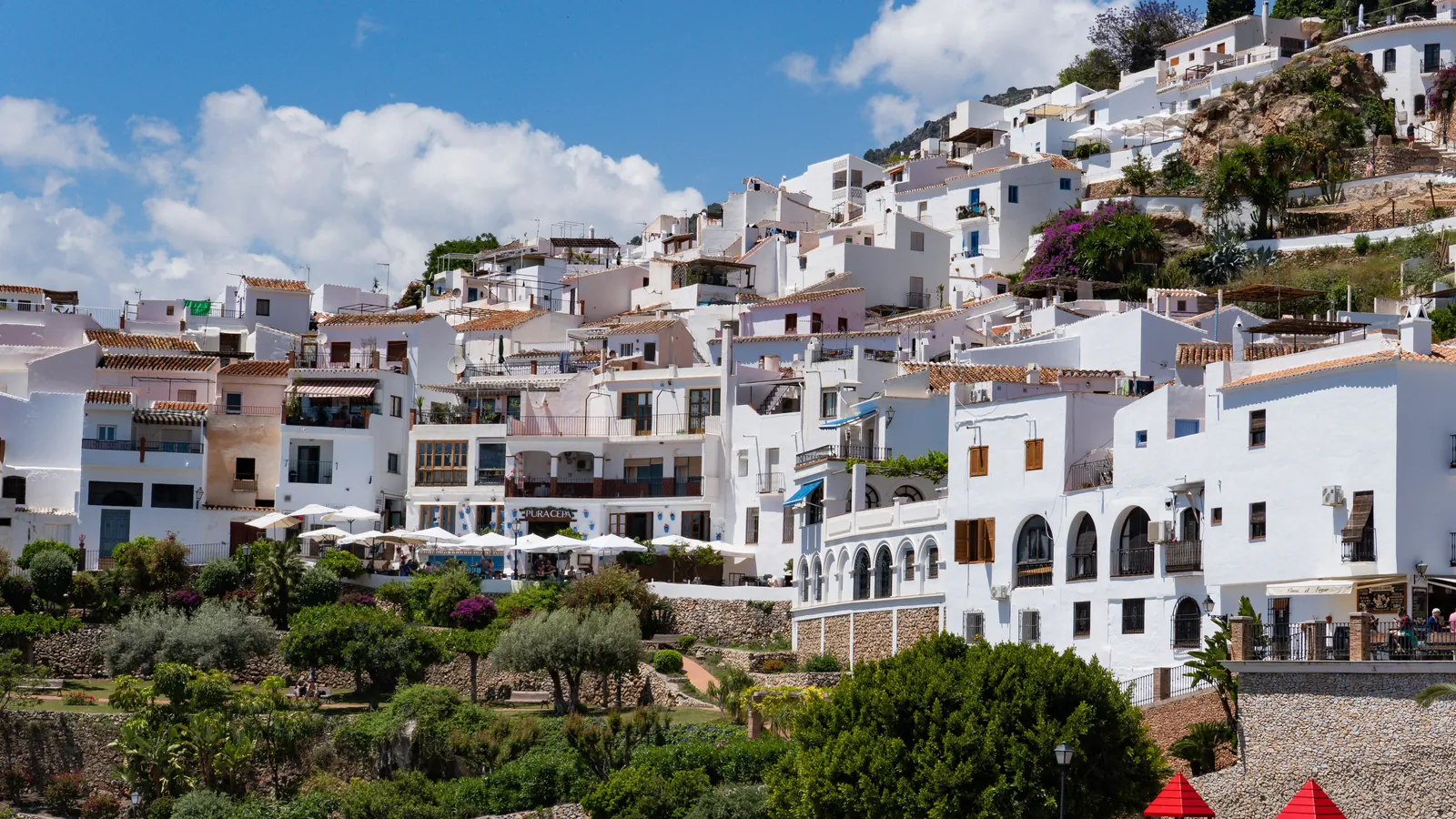Dónde dormir en Frigiliana: zonas y alojamientos que elegimos