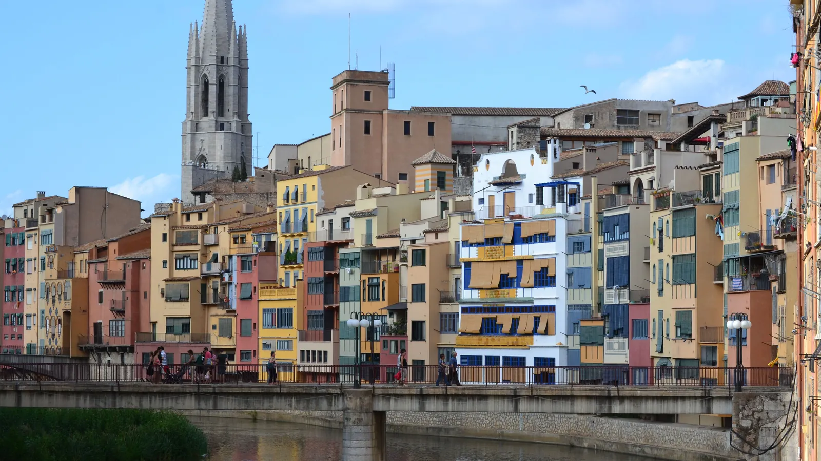 Dónde dormir en Girona: zonas y alojamientos que elegimos