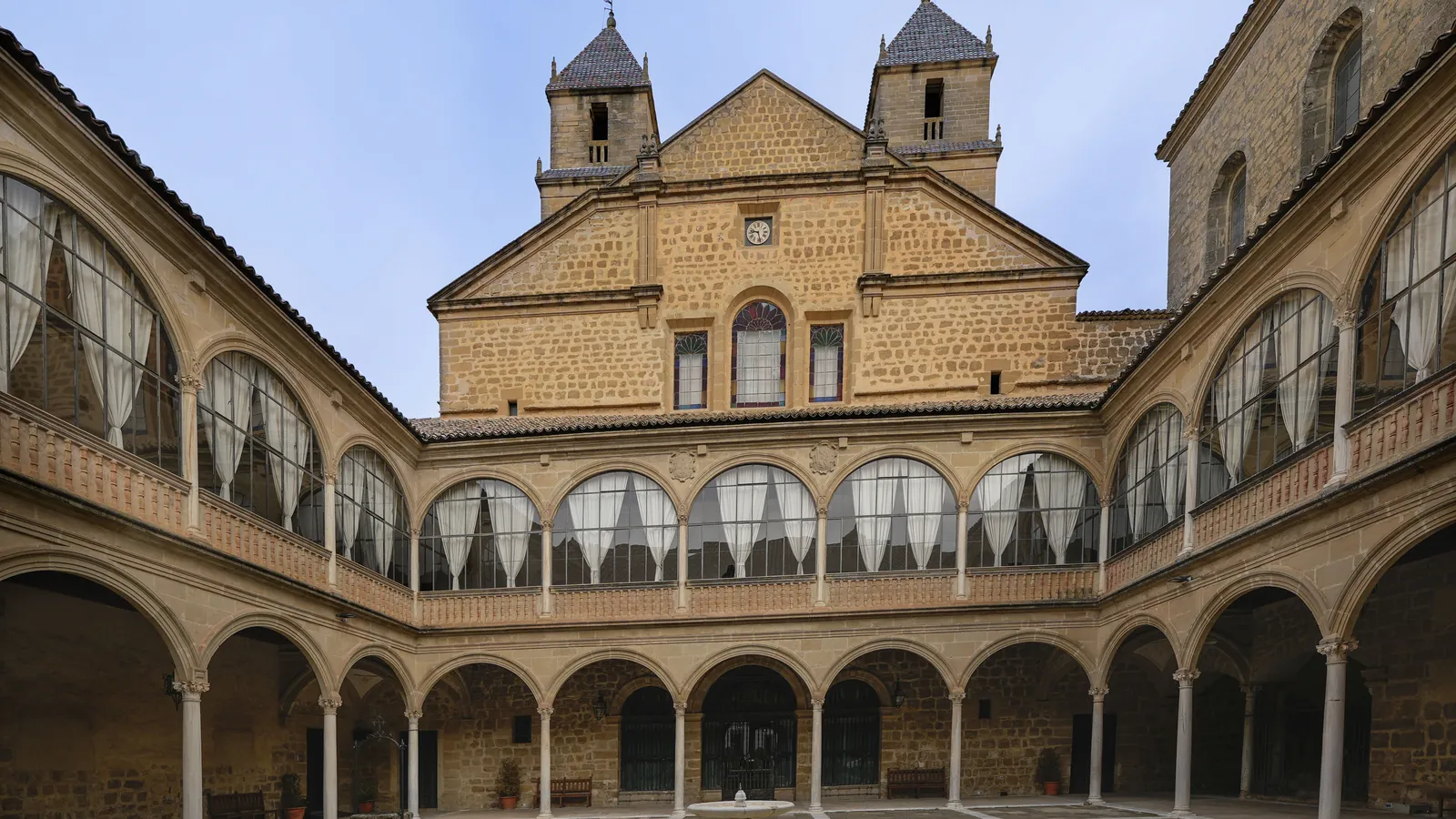 Dónde dormir en Úbeda: zonas y alojamientos que elegimos